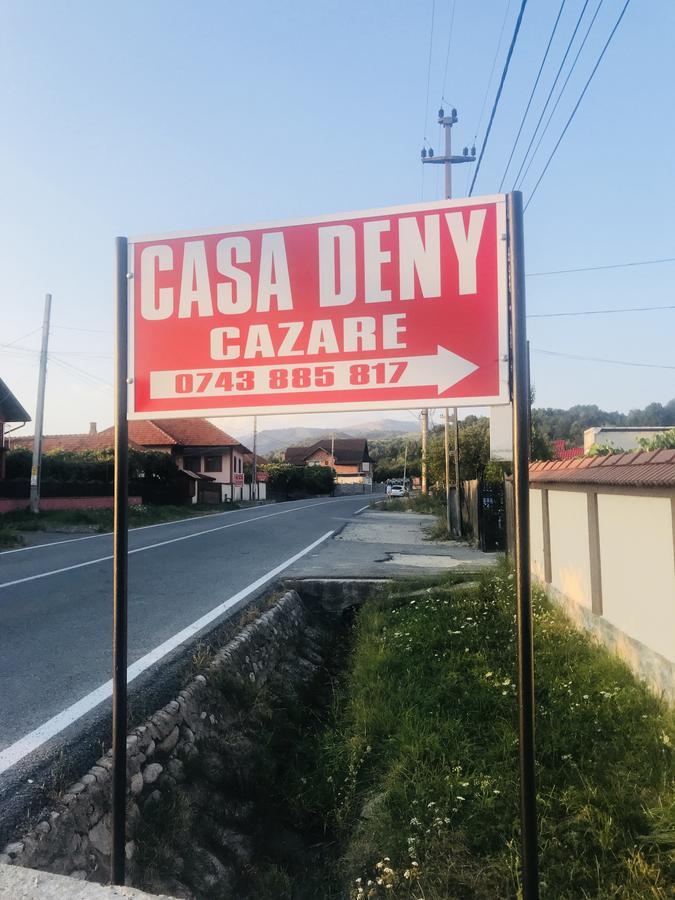 Pensiunea Casa Deny Novaci-Străini Екстериор снимка